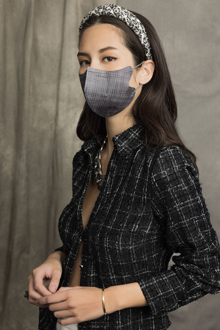 Textured Black 3-ply 2D Slim Fit Mask - L Size (Pouch of 5)